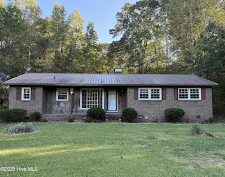 600 Mallard Dr, Roper, NC 27970