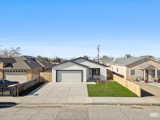 3409 Lotus Ln, Bakersfield, CA 93307