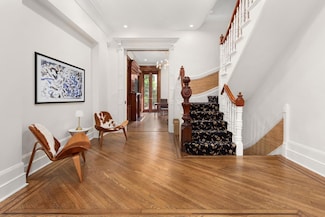 128 E 92nd St, New York, NY 10128