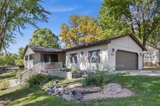 960 Mooers Ave SE, Cokato, MN 55321