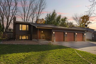 6581 Upper 28th St N, Saint Paul, MN 55128