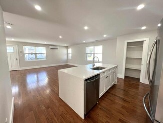 290 Riverside Ave Unit 2, Medford, MA 02155
