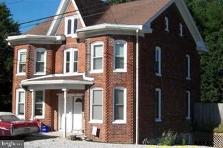 70 N Penn St, Windsor, PA 17366