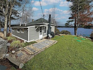182 W Shore Dr, Pelham, NH 03076
