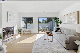 1088 Azalea Ct, Hayward, CA 94541