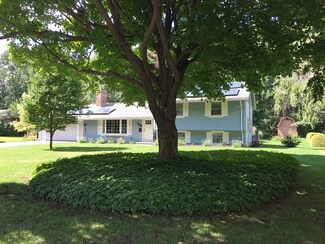 34 King Philip Ave, South Deerfield, MA 01373