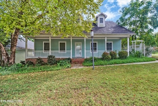 116 W Gettysburg Ave, Oak Ridge, TN 37830