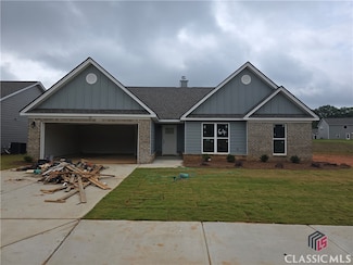 198 Champions Ln, Winder, GA 30680