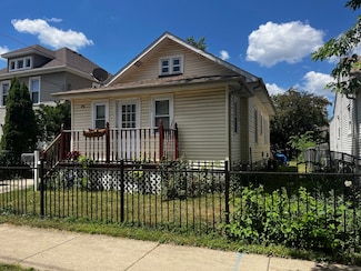 226 N Ohio St, Aurora, IL 60505