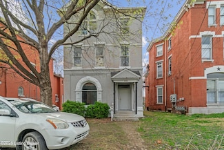932 S 1st St, Louisville, KY 40203