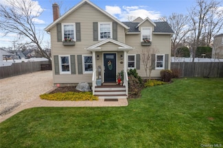 117 Union Ave, Islip, NY 11751