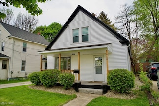918 Pitkin Ave, Akron, OH 44310