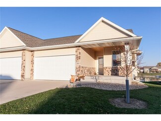 161 Ridge View Dr, Fairfax, IA 52228