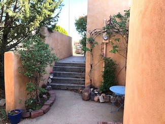 6534 Tahawash St, Cochiti Lake, NM 87083
