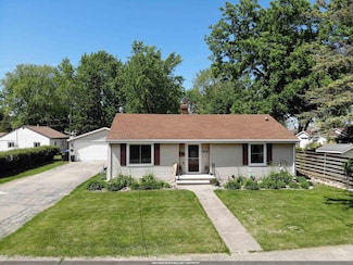 1918 E Pauline St, Appleton, WI 54911