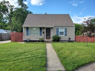 810 Sheridan Dr, Loves Park, IL 61111