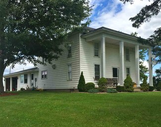 322 E 1000 N, MacY, IN 46951