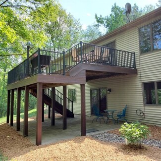 303 185th St, Star Prairie, WI 54026