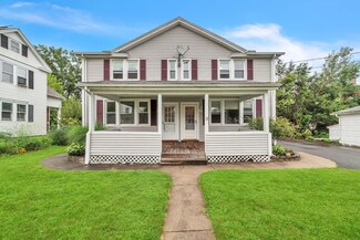 33A Franklin St, Easthampton, MA 01027