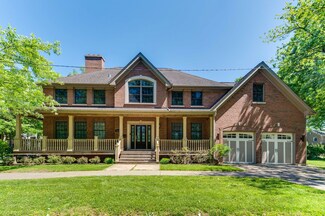 6519 N Algonquin Ave, Chicago, IL 60646