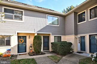 49 Ember Ln, Horsham, PA 19044