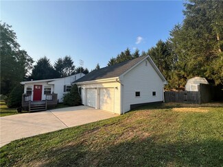 312 Delaware Dr, Ligonier, PA 15658