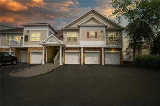 615 Prestwick Dr, Easton, PA 18042