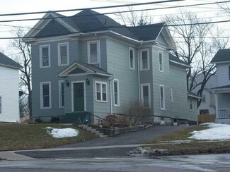 61 W Main St, Le Roy, NY 14482