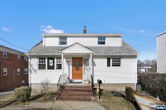 380 Grand Ave, Leonia, NJ 07605