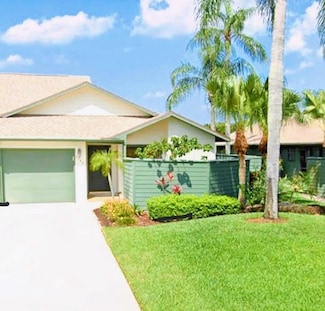 6764 SE Bunker Hill Dr, Hobe Sound, FL 33455