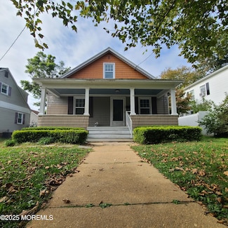 3 Lenoir Ave, Freehold, NJ 07728