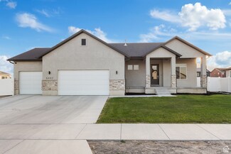 5057 N Foxtail Way, Eagle Mountain, UT 84005