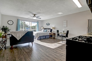 355 Kalanianaole St Unit 225, Hilo, HI 96720