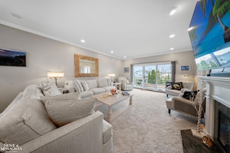 29165 Jefferson Ct, Saint Clair Shores, MI 48081