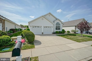 527 Riviera Dr, Williamstown, NJ 08094