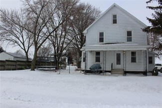 216 E Iowa St, Luzerne, IA 52257