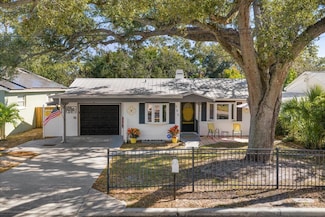 550 3rd St SW, Largo, FL 33770