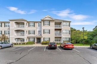317 Sloan Ct Unit 317, Matawan, NJ 07747