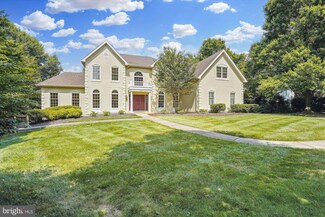 1703 Broadfield Ln, Vienna, VA 22182