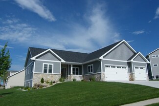 2927 Green Ave, Blue Mounds, WI 53517