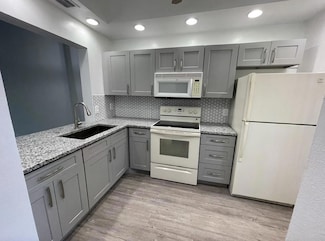 2339 SW 15th St Unit 18, Deerfield Beach, FL 33442