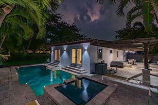 1105 NE 133rd St, North Miami, FL 33161