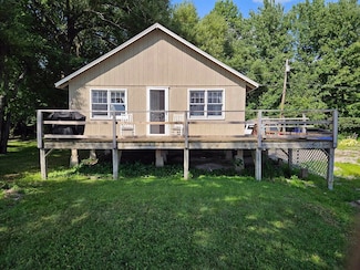 729 Woody Dr, Georgia, VT 05478