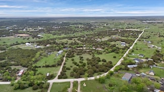 9112 Valley View Ct, Cleburne, TX 76033