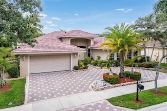 3852 Oak Ridge Cir, Weston, FL 33331