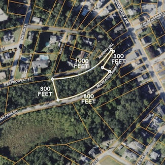 40 S Prospect St, Putnam, CT 06260