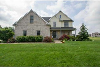 7857 Winterbourne Dr, Monclova, OH 43542