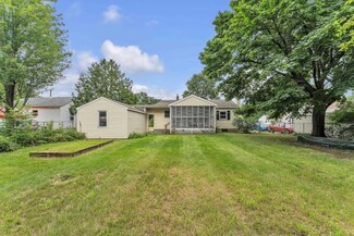 52 Green Acres Dr, Burlington, VT 05408