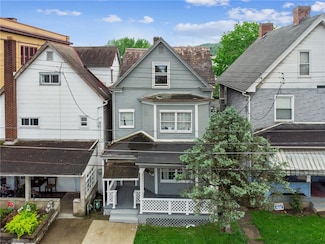 425 Agatha St, Pitcairn, PA 15140