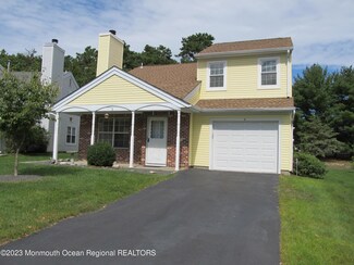 8 Dove Tree Ct, Barnegat, NJ 08005